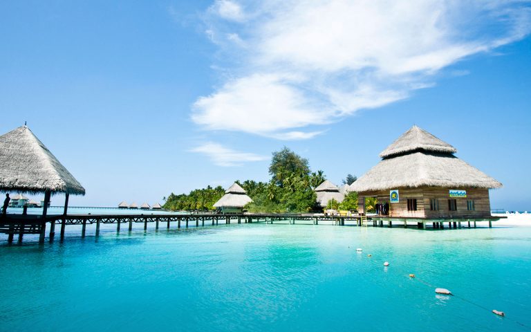 Adaaran Club Rannalhi – Best Last Minute Deals